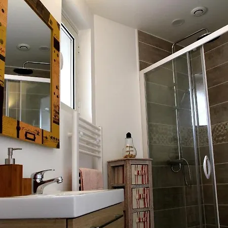 T2 Le Sauna & Balneo Confort. Apartamento Agen
